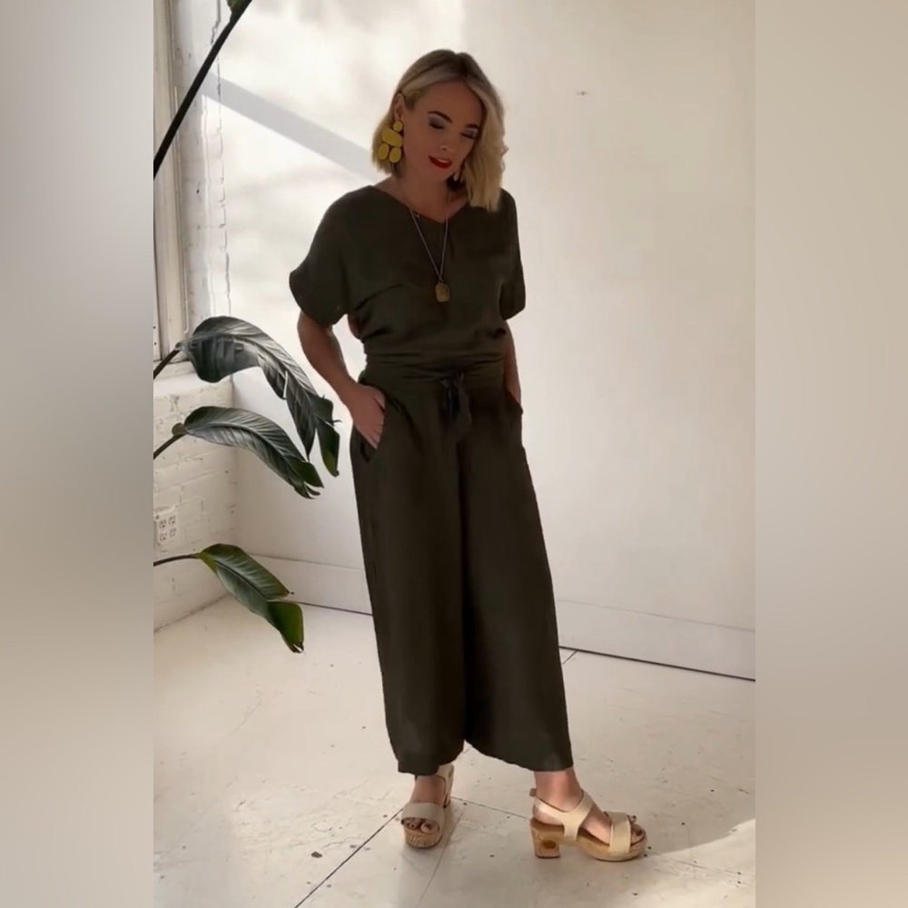 Noonday Collection Green Cropped Pant - Picture 2 of 6